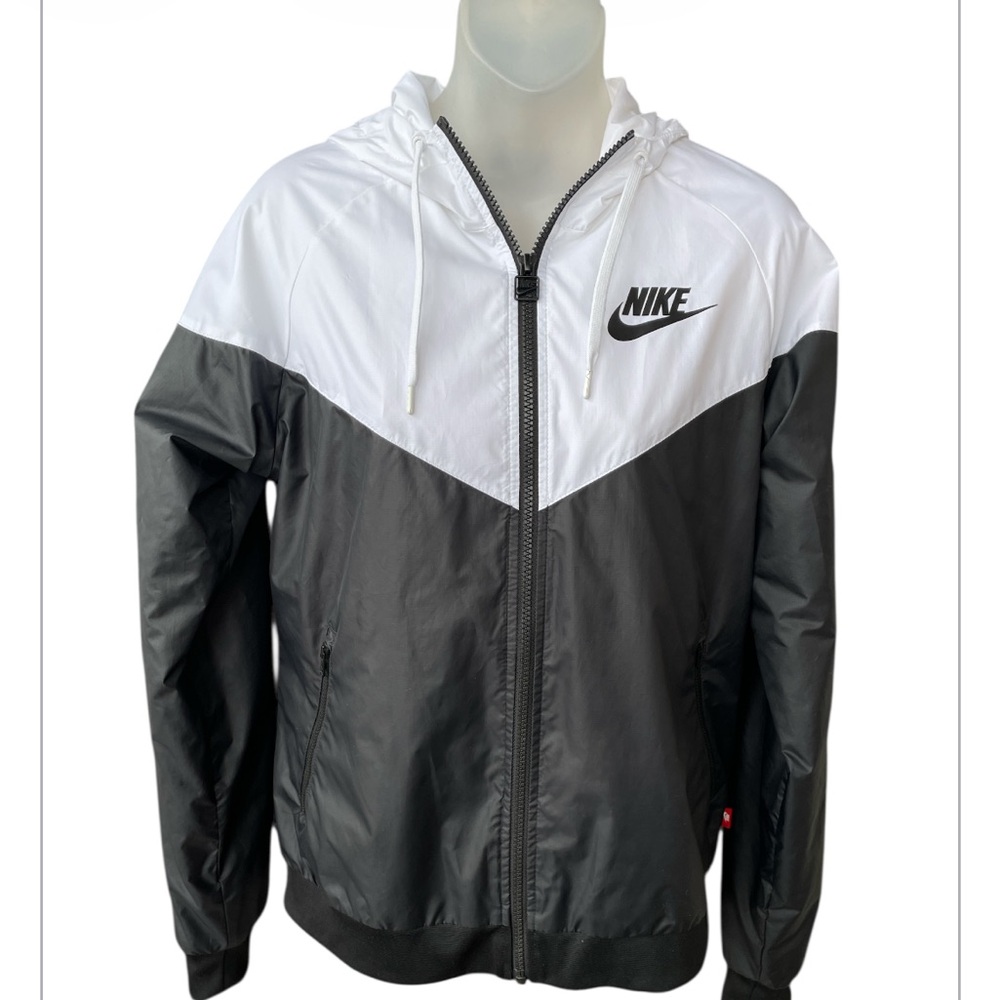 Nike zip up weather resistant jacket with hood black and white size small junior
